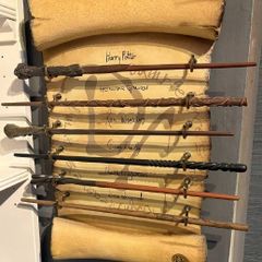 Noble Collection Harry Potter Dumbledores Army Wand Collection