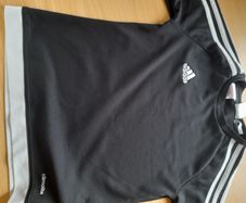 Boys Adidas  top