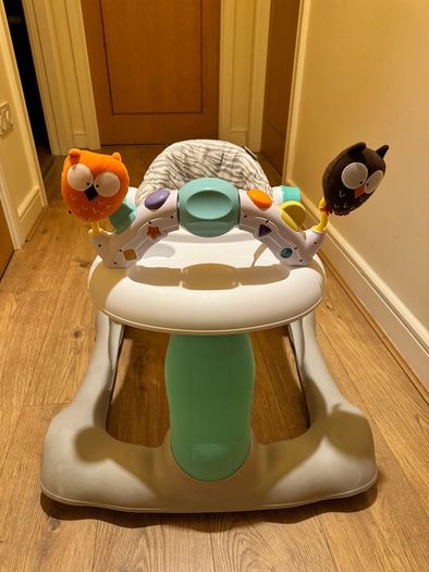 baby walker