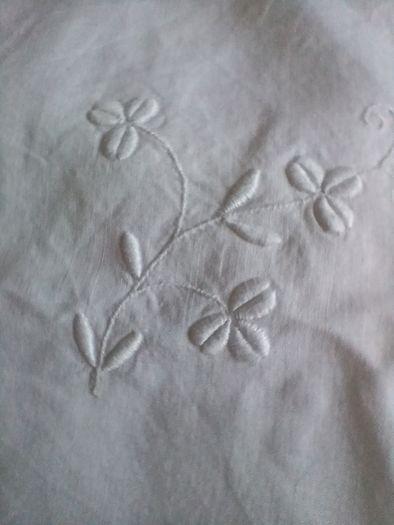 vintage embroidered table cloth