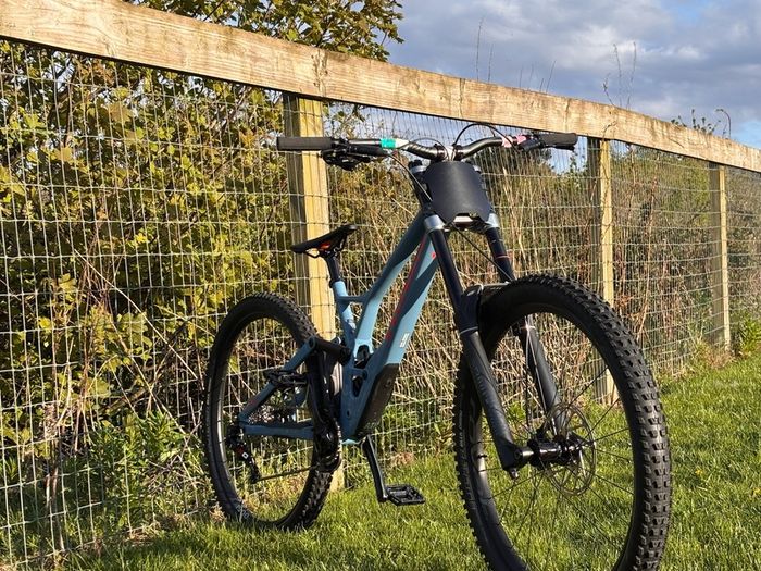 mountain bike specialised demo expert