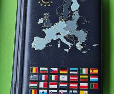 Leuchtrum pocket album for 12 Euro coin sets.