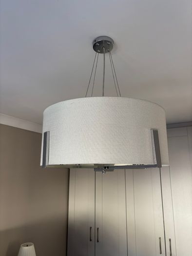 Light fixture