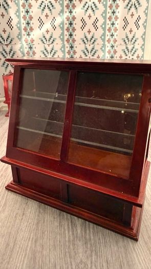 Dolls House Furniture Shop Set