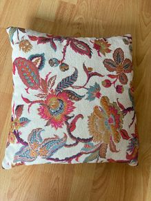 cushions x 5