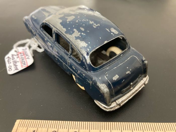 Dinky 24x. Made in France. Ford Vedette.
