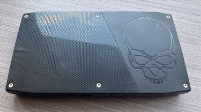 Intel NUC skull canyon mini pc