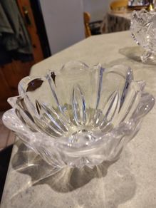 Mikasa Previn Cut Crystal Leaf Design Candy Dish/Bowl