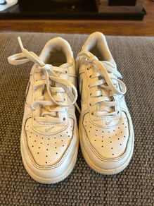 UK 12 Nike trainers unisex