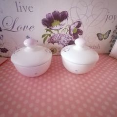 2 pretty little floral trinket dishes