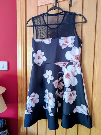 Floral print QUIZ Dress size 14 uk