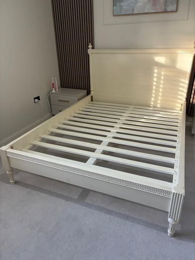 bedframe