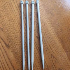 Knitting needles 8 & 10mm