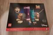 LEGO Disney 43301 Toy Story Slinky Dog Bookends