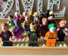 Marvel & DC Minifigures