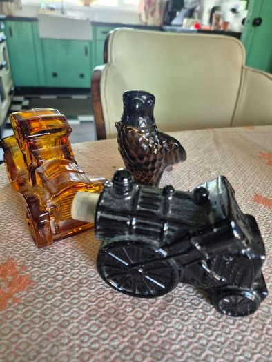 3 Vintage Mid Century Avon men's aftershave bottles x3