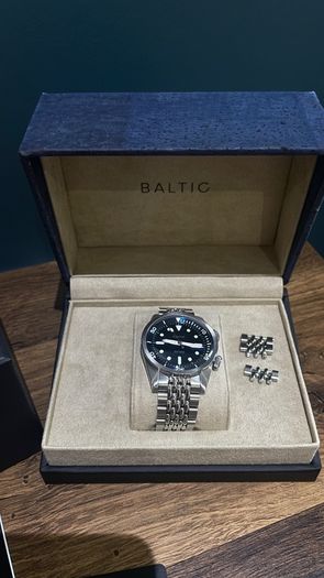 Baltic Aquascaphe Dual-Crown Blue Automatic - Full Set