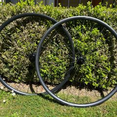 DT Swiss R470 Disc Aluminum Tubeless 700c Wheelset