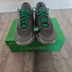 basketball shoes