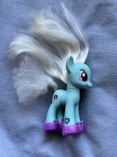 My Little Pony G4 Photo Finish about 6" Fashion Style Explore Equestria Used dirty Please look at the pictures