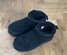 Ugg Black Mini Platform Boots