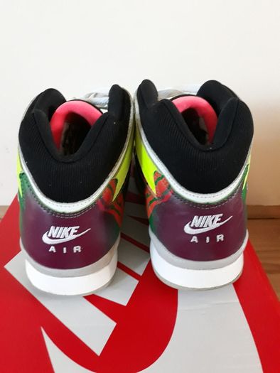 Nike Air Tech Challenge Hybrid Volt (2014) Size UK-8/EUR-42.5 653873-100 White/White-Volt-Hot Lava-2014