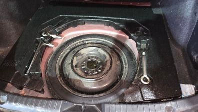 spare tyre kit for Mazda 3