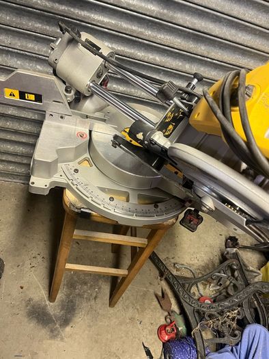 Dewalt miter saw