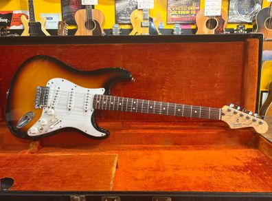 Fender Standard Roland Ready Stratocaster Sunburst 2003