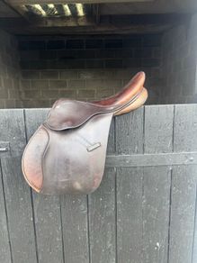 Berny saddle 16 Medium