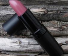 Rimmel Kate lipstick in shade 08 - New