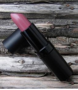 Rimmel Kate lipstick in shade 08 - New