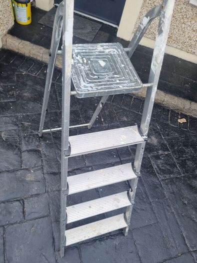 step ladder good condition