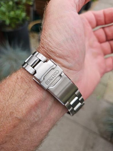 Watch Seiko Chronograph Quartz.