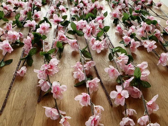 Beautiful 14 X 86cm Large Long Wired Cherry Blossom Artificial Flowers (Bendable)