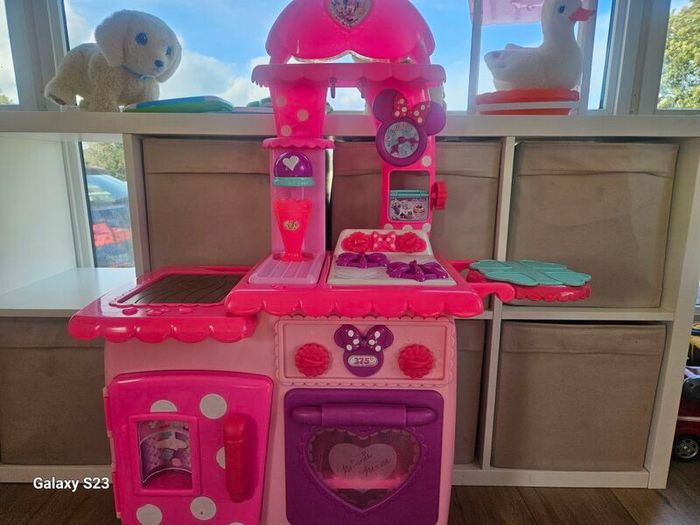 minnie mouse kitchen