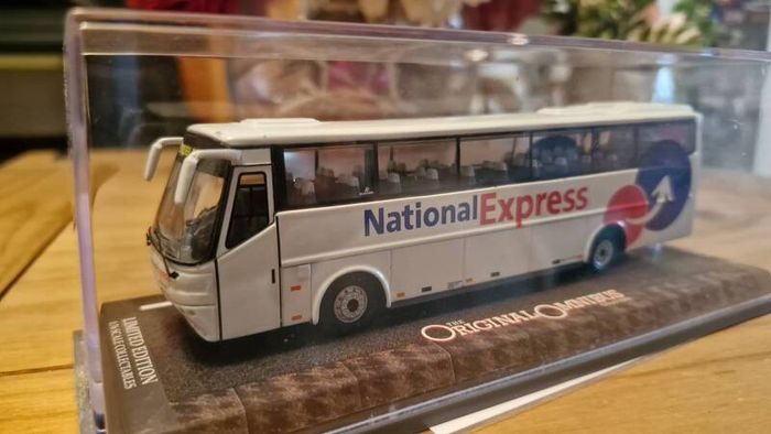model buses/trucks