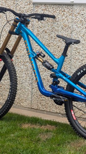 Polygon Colossus DH9 Brand New