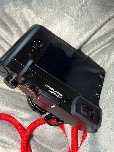 leica q2 in excellent condition, used rarely, boxed