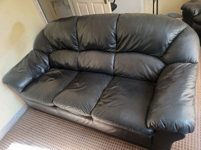 Black Leather 3 piece suite