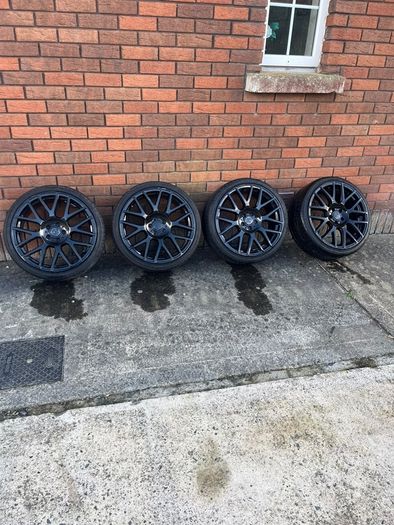 18" black alloys 5x100
