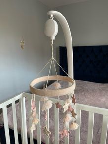 mamas and papas cot mobile