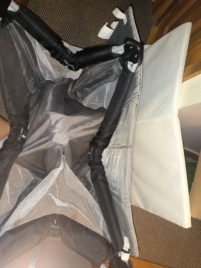 Travel cot