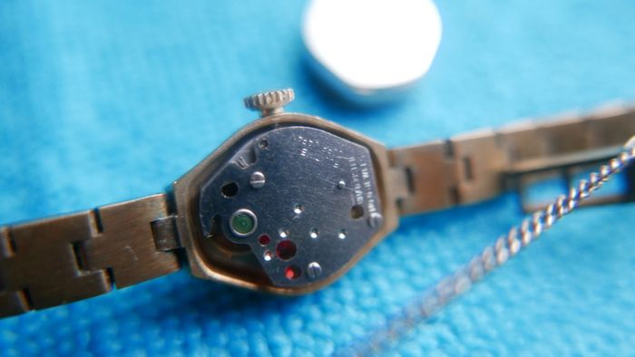 Vintage Atlanta Ladies Watch Tested And Works (good condition)