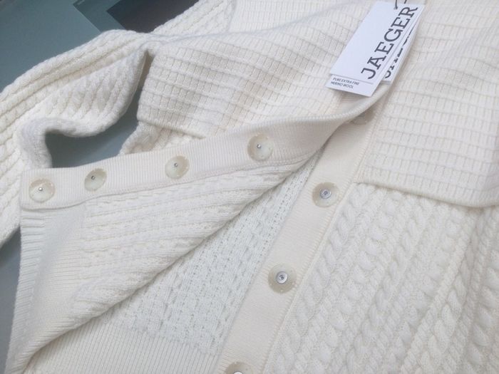 JAEGER extra fine merino wool Cardigan Size 10