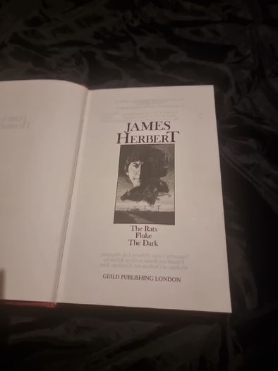 James Herbert. Three-Book Omnibus: The Rats, The Dark, Fluke (Hardcover)