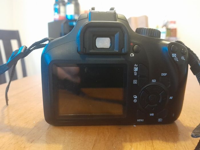canon eos 4000d