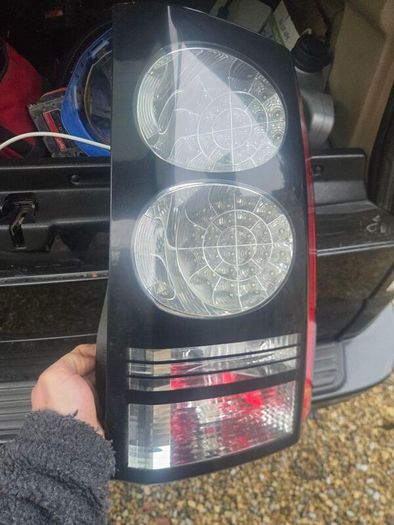 land Rover Discovery rear tail light
