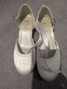 Communion shoes Paul Costello size 33 (UK1)