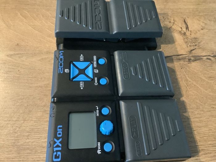 Zoom G1Xon multi-effects pedal